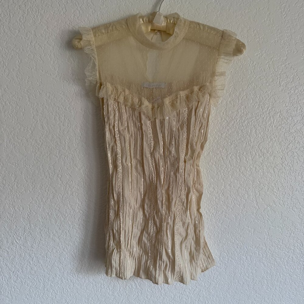 NWT Charlotte Russe cream offwhite sleeveless lace blouse size M